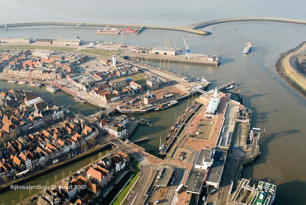 Villa De Grote Sluis Harlingen Exterior foto